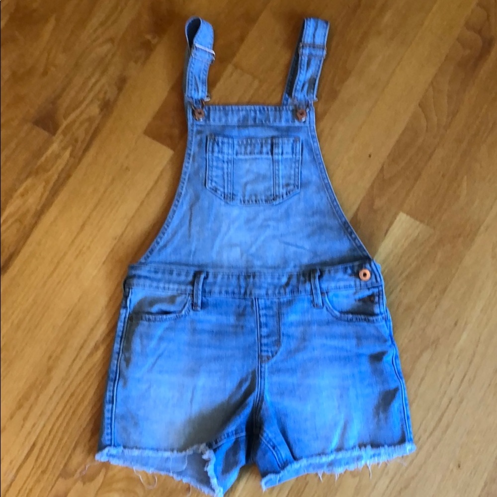 Abercrombie girls short all, size 13/14